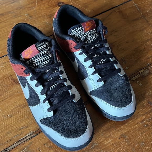 Nike Dunk Low Red Pandas - Picture 2 of 9